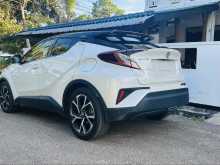 https://riyasewana.com/uploads/toyota-chr-gt-816500622313.jpg