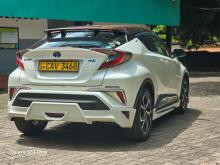 https://riyasewana.com/uploads/toyota-chr-hybrid-1310351624462.jpg