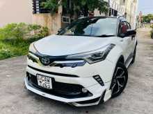 Toyota CHR HYBRID 1800Cc 2017 SUV