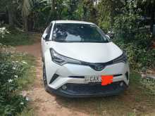 https://riyasewana.com/uploads/toyota-chr-hybrid-21155414143.jpg