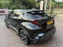 https://riyasewana.com/uploads/toyota-chr-hybrid-222283922692.jpg