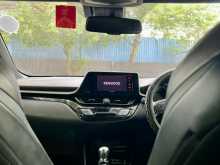 https://riyasewana.com/uploads/toyota-chr-hybrid-2885941685.jpg