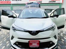 Toyota CHR NGX 10 2018 SUV