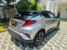 https://riyasewana.com/uploads/toyota-chr-ngx-10-gt-2020-613232212662.jpg