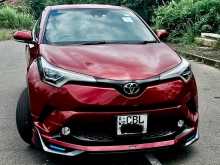 Toyota CHR NGX 50 2017 SUV