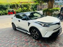 Toyota CHR NGX 10 2021 SUV