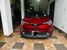 Toyota CHR NGX 50 2018 SUV