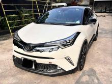 Toyota CHR NGx 10 2018 SUV