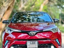 Toyota CHR NGX 10 2018 SUV