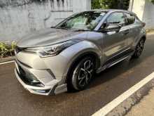 Toyota CHR NGX 10 2018 SUV
