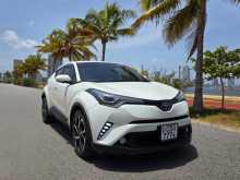 Toyota CHR NGX 50 AWD 2017 SUV