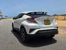 https://riyasewana.com/uploads/toyota-chr-ngx-2017-118551112912.jpg