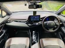 https://riyasewana.com/uploads/toyota-chr-ngx-2017-2115130212694.jpg