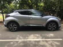 Toyota CHR NGX 50 2017 SUV