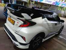 https://riyasewana.com/uploads/toyota-chr-ngx-2017-2323542512012.jpg