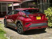 https://riyasewana.com/uploads/toyota-chr-ngx-2017-2416215612662.jpg