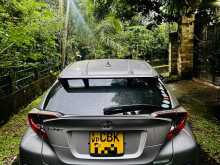 https://riyasewana.com/uploads/toyota-chr-ngx-2017-2416275712272.jpg