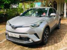 Toyota CHR NGX50 2017 SUV