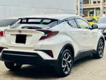 https://riyasewana.com/uploads/toyota-chr-ngx-2017-710572012564.jpg