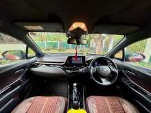 https://riyasewana.com/uploads/toyota-chr-ngx-2018-116500112254.jpg