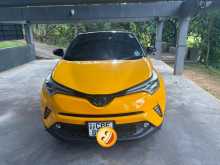 Toyota CHR NGX 10 2018 SUV