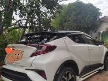 https://riyasewana.com/uploads/toyota-chr-ngx-2018-1219512012942.jpg