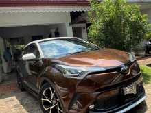 Toyota CHR NGX10 2018 SUV