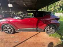 https://riyasewana.com/uploads/toyota-chr-ngx-2018-1617351712272.jpg