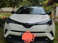 Toyota Chr NGX 10 2018 SUV