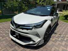 Toyota CHR NGX 10 2018 SUV