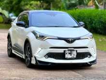 Toyota CHR NGX 10 2018 SUV