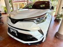 Toyota CHR NGX 10 2018 SUV