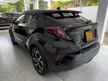 https://riyasewana.com/uploads/toyota-chr-ngx-2018-248280412273.jpg