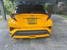 https://riyasewana.com/uploads/toyota-chr-ngx-2018-2510372212293.jpg