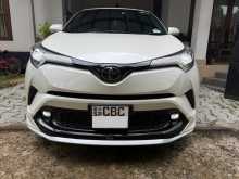 Toyota CHR NGX 10 2018 SUV