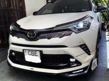Toyota CHR NGX 10 2018 SUV