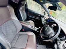 https://riyasewana.com/uploads/toyota-chr-ngx-2018-2715024112714.jpg