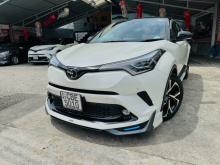 Toyota CHR NGX 10 2018 SUV