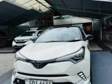 Toyota CHR NGX 10 2018 SUV