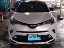 Toyota CHR NGX 10 2018 SUV