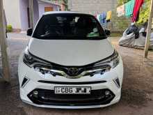 Toyota CHR NGX 2018 SUV
