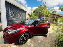 https://riyasewana.com/uploads/toyota-chr-ngx-2018-718225512742.jpg