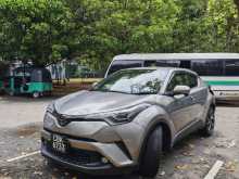 Toyota CHR NGX 10 2019 SUV
