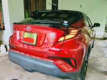 https://riyasewana.com/uploads/toyota-chr-ngx-2019-59371612772.jpg