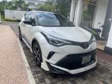 Toyota CHR NGX 10 2019 SUV