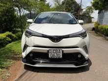 Toyota CHR NGX50 2017 SUV