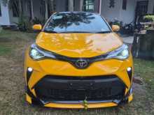 Toyota CHR NGX 50 2023 SUV
