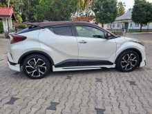 https://riyasewana.com/uploads/toyota-chr-ngx-211554022703.jpg