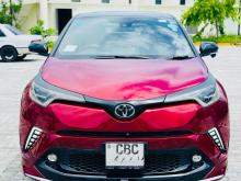 Toyota CHR NGX 10 2018 SUV