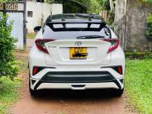 https://riyasewana.com/uploads/toyota-chr-ngx-219150622472.jpg